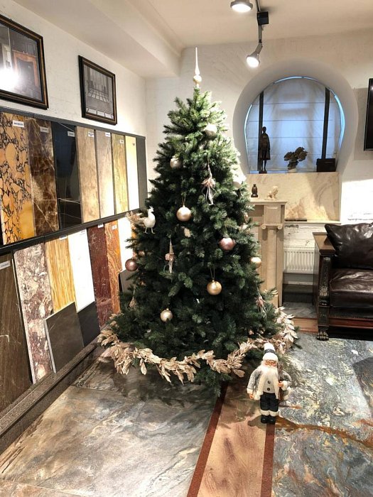 С наступающим Новым годом!